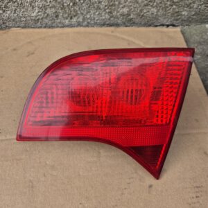 Rückleuchte rechts innen Audi A4 B7 (8E) Avant– OEM 8E0945094 – komplett