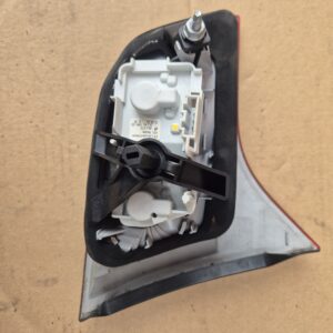 Rückleuchte rechts innen Audi A4 B7 (8E) Avant– OEM 8E0945094 – komplett