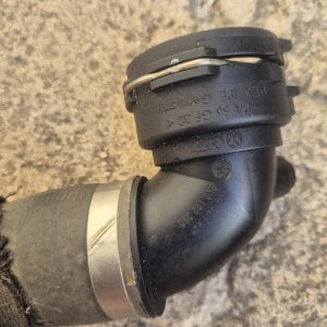 Kühlwasserschlauch Audi A4 A5 2.7 3.0 Tdi 8K0122293