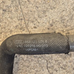 Wasserkühlerschlauch Audi A4 B8 2.7 3.0 tdi 8K0121109R