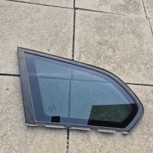 BMW E91 hintere Seitenscheibe links 7119953 Getönt
