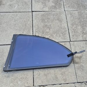 Seitenscheibe hinten rechts Ausstellfenster BMW E46 Compact 8250356